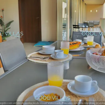 Serenity - Sea, Beach, Golf For 6 Guests アパート *